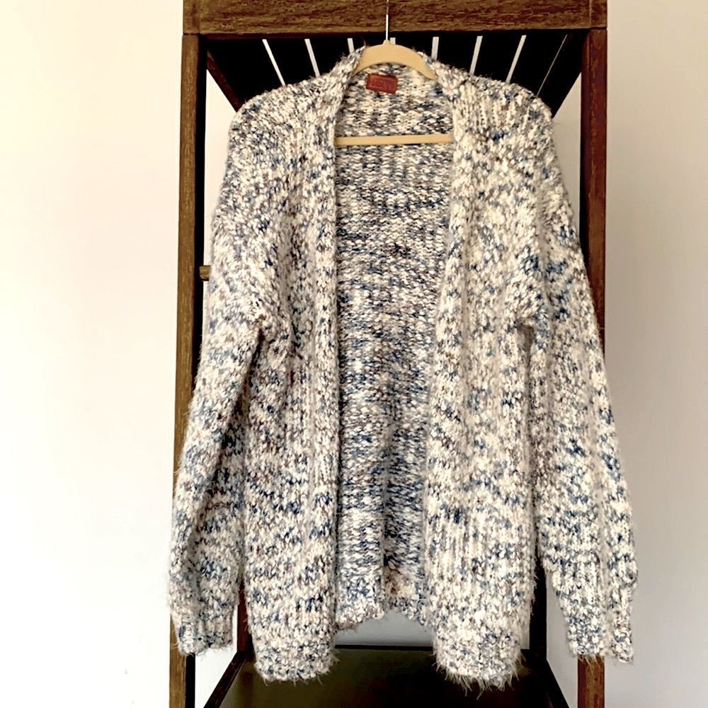 Soft, fuzzy POL Cardigan in blue and white